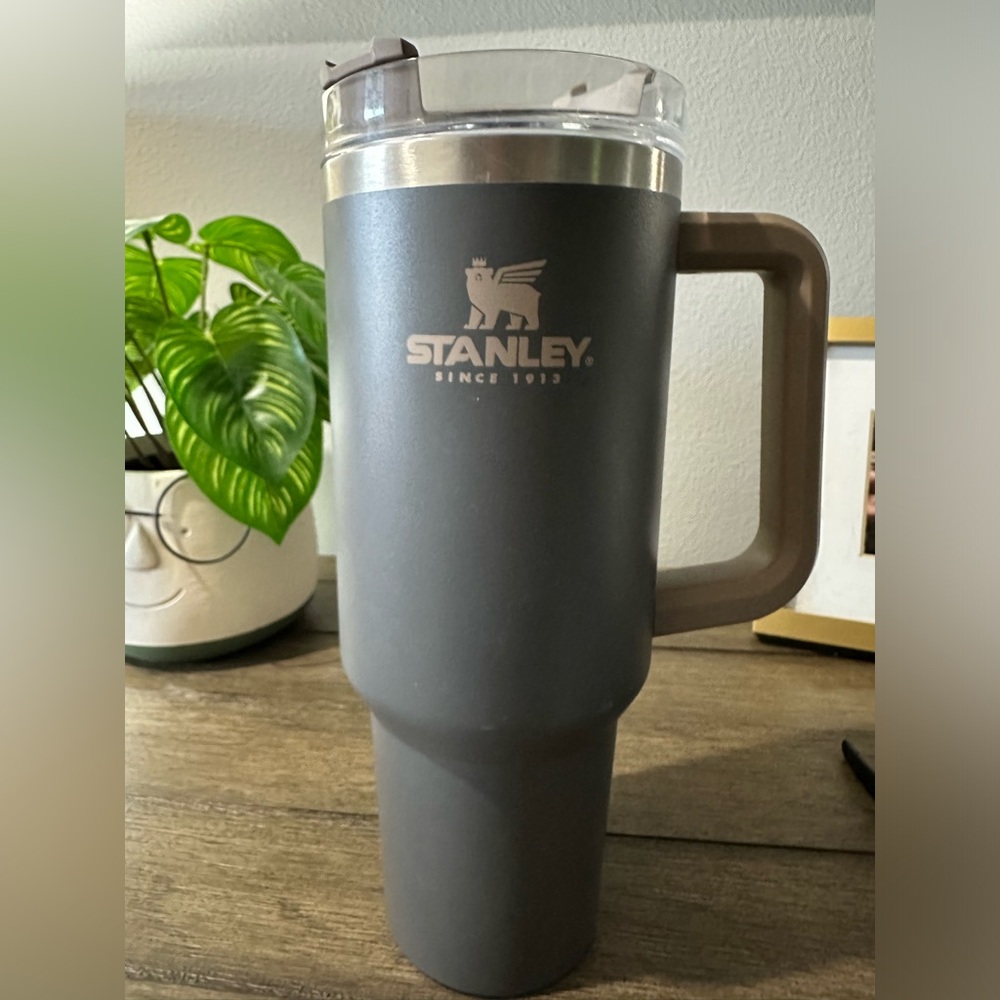 40 oz Stanley